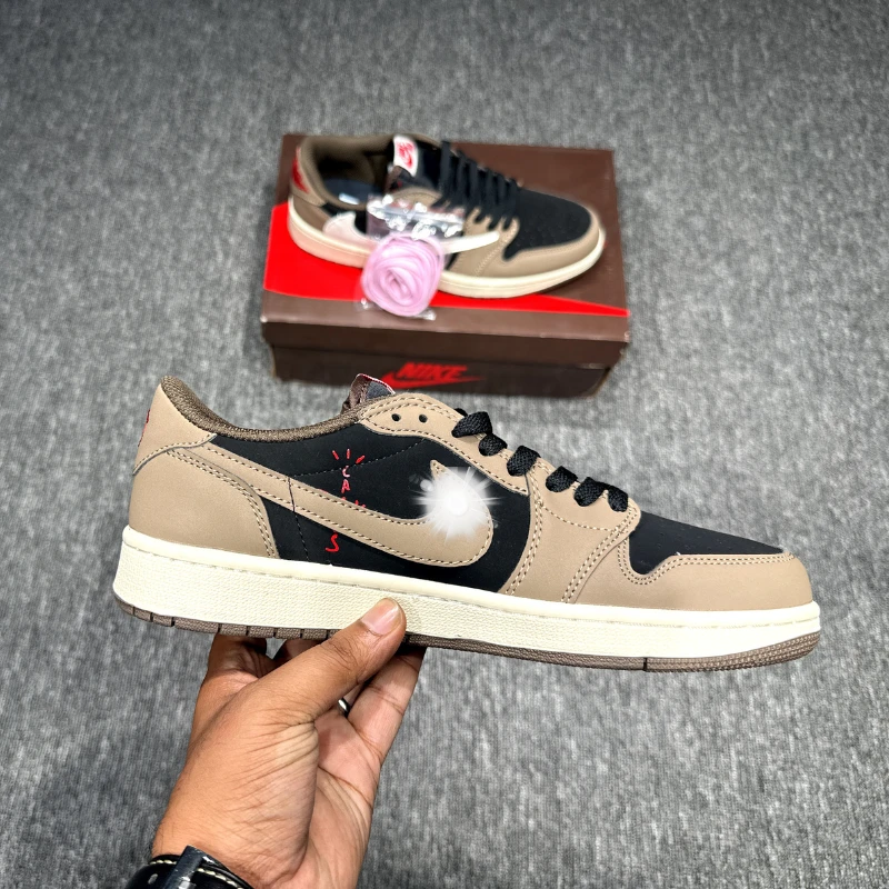 Travis Scott x Air Jordan 1 Low Dark Mocha Black