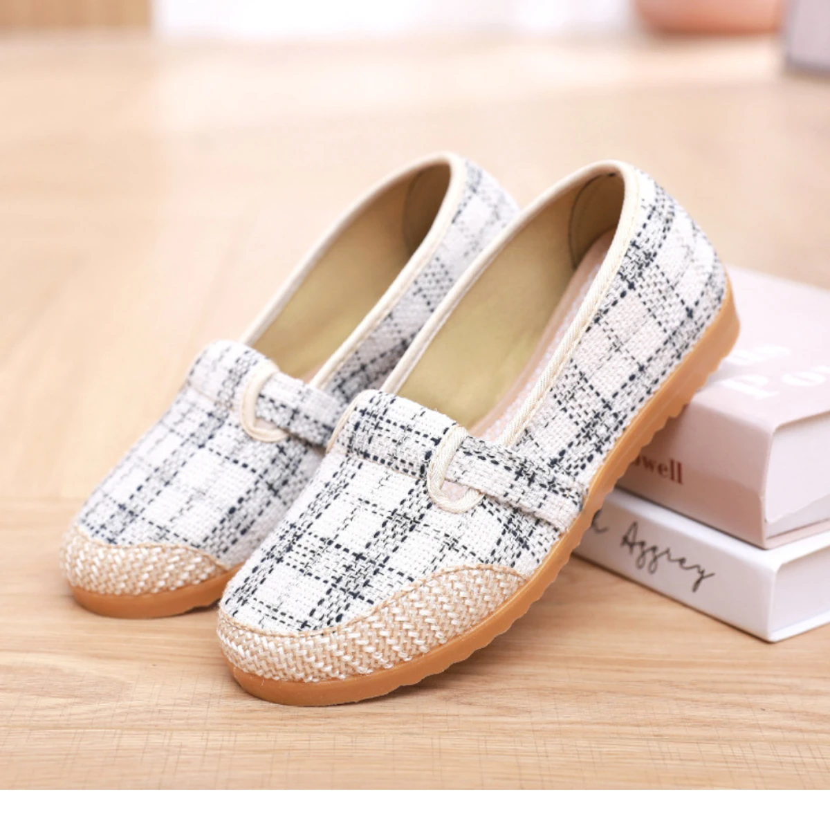 Women’s Non-Slip Soft Sole Casual Shoes- 2210